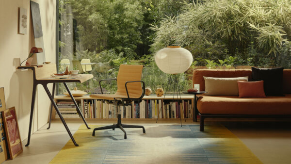Courier – Image 2
